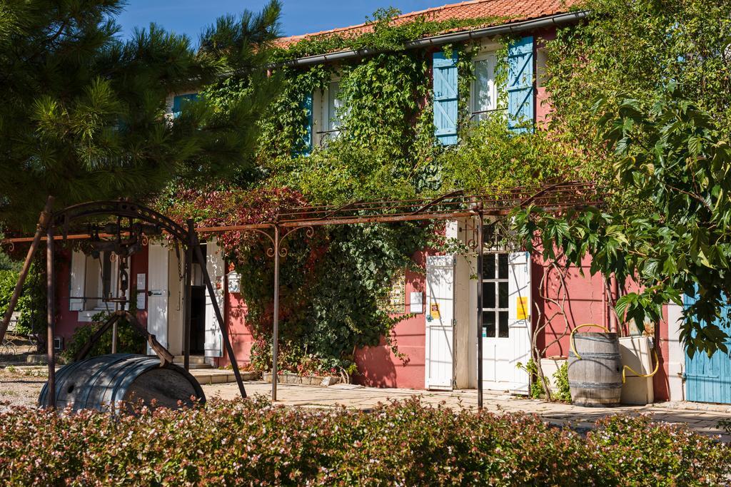 Bed and Breakfast Les Terres De Saint Hilaire Ollières Habitación foto